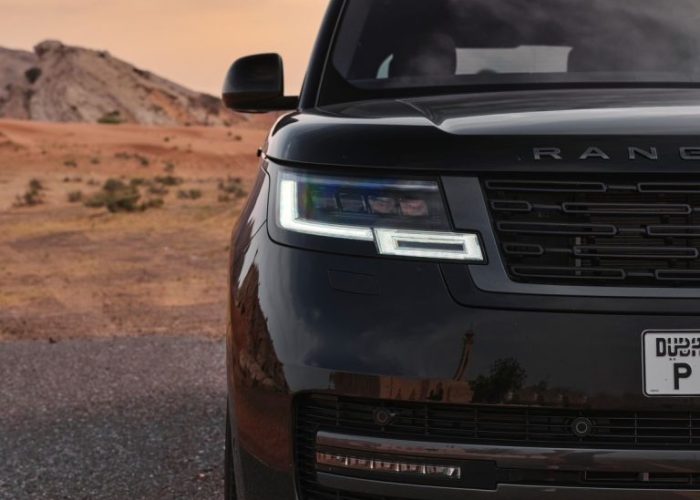 RANGE-ROVER-VOUGE-HSE-2023-6-768x1024